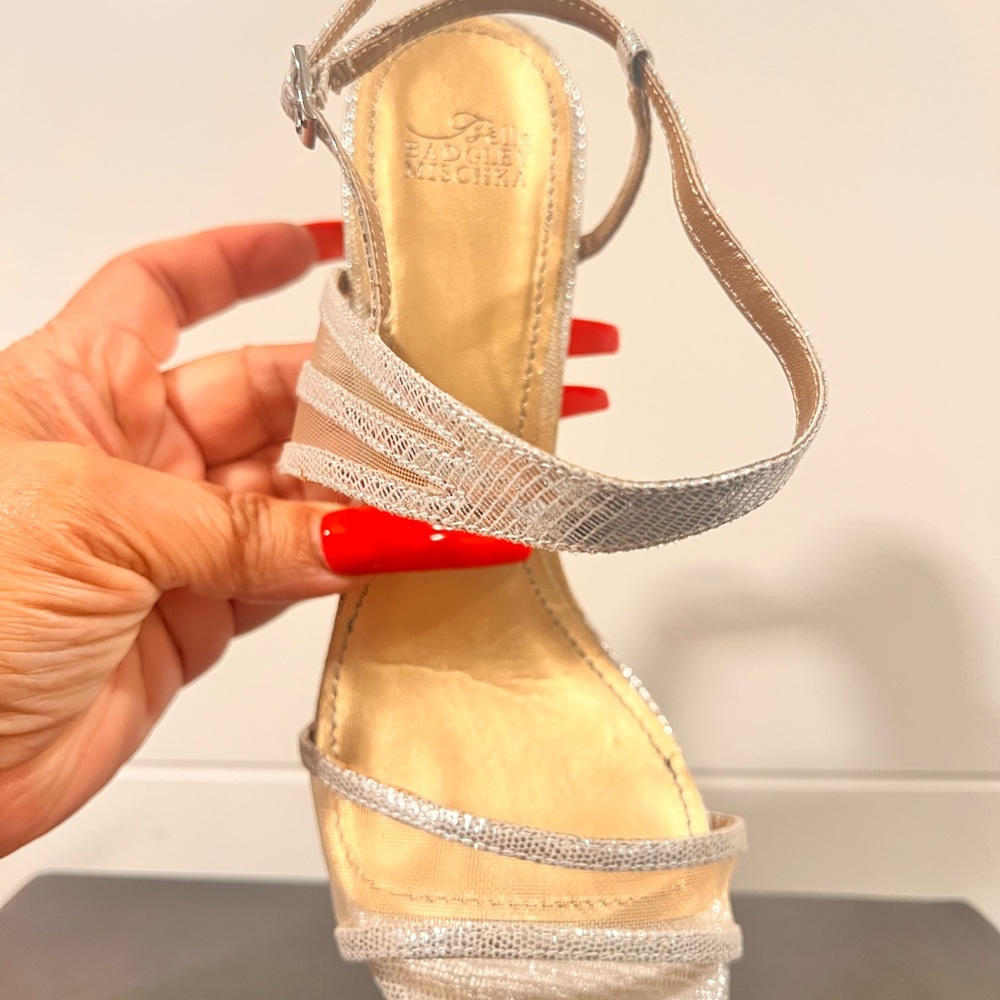 BADGLEY MISCHKA‼️🔥🔥🔥 Beautiful Silver Heel Shoe‼️🔥🔥🔥